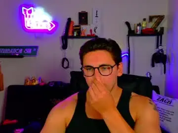 Chaturbate Free Porn Cam of zach_rhyder