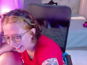 Chaturbate Watch Live Sex Cams of chloerossee