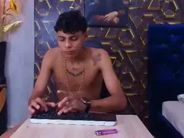 Chaturbate Live Sex Cam of master_king_28