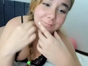 Chaturbate Live Porn of tara__