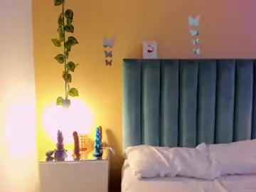 Chaturbate Watch Live Sex Cams of ariana_cri_x