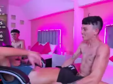 Chaturbate Live Sex Cam of ariana_cri_x