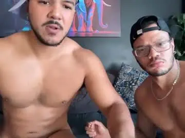 Chaturbate Adult Video Chat of highlatin_guys