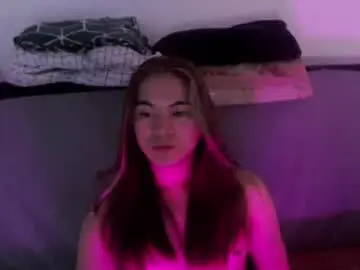 Chaturbate Watch Live Sex Cams of kylie_ish