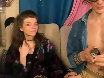 Chaturbate Live Sex Cam of pocket_lovers