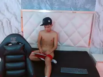 Chaturbate Live Porn of santi_tay