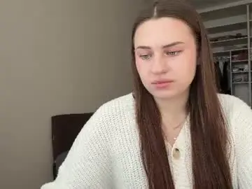 Chaturbate Live Sex Cam of softsinner_