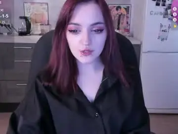 Chaturbate Live Sex Cam of sweeeetpoison