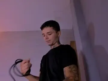 Chaturbate Adult Webcam of ian_castillo_