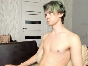 Chaturbate Live Sex Cam of milkiwy