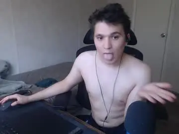 Chaturbate Live Porn of greendynomite_04