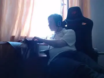 Chaturbate Sex Cam of iliaskrisloveee