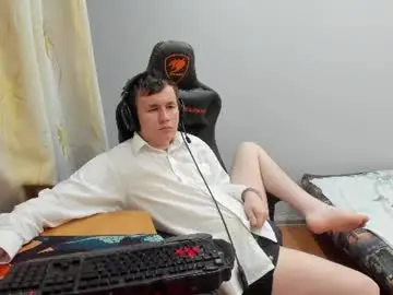 Chaturbate Sex Cam of iliaskrisloveee