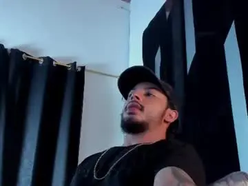 Chaturbate Free Porn Cam of justin_whitejs