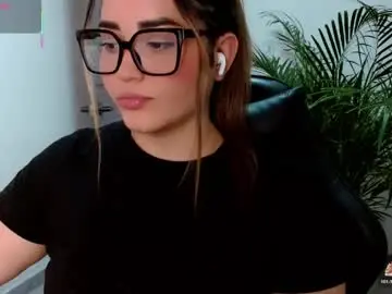 Chaturbate Best live sex cam show of lucia_star_