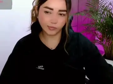 Chaturbate Sex Chat of lucia_star_