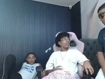 Chaturbate Free Porn Cam of orangeboy_