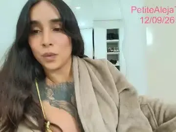 Chaturbate Live Porn of petitealejats