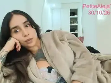 Chaturbate Private Sex Chat of petitealejats