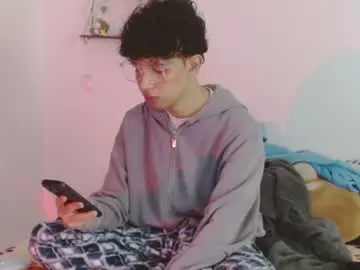 Chaturbate Live Sex Cam of cuddly_twinkie