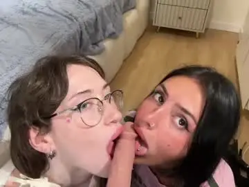Chaturbate Free Live Porn of kellyberry__