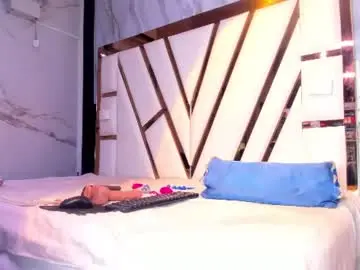 Chaturbate Best live sex cam show of lola_hornei