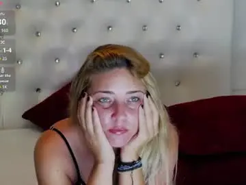Chaturbate Live Sex Cam of mellaniebliss