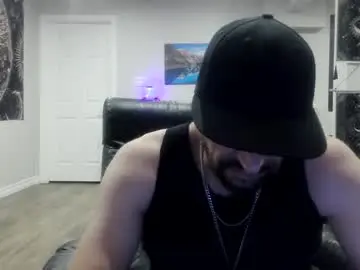 Chaturbate Live Porn of clintwood12