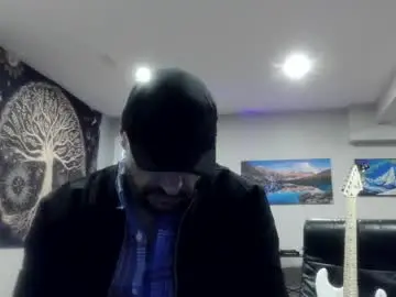 Chaturbate Free Porn Cam of clintwood12