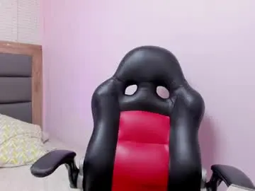 Chaturbate Live Sex Cam of fergy_leiston