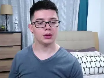 Chaturbate Free Live Porn of kevinhunts