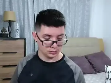 Chaturbate Live Sex Cam of kevinhunts