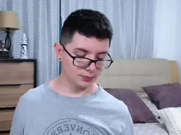 Chaturbate Sex Cam of kevinhunts