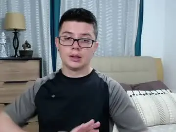 Chaturbate Live Sex of kevinhunts