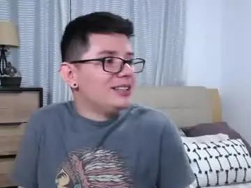 Chaturbate Watch Live Sex Cams of kevinhunts