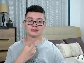 Chaturbate Watch Live Sex Cams of kevinhunts