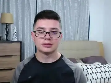 Chaturbate Nude Webcam of kevinhunts