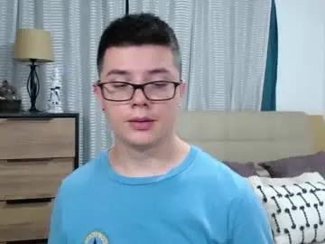 Chaturbate Free Porn Cam of kevinhunts