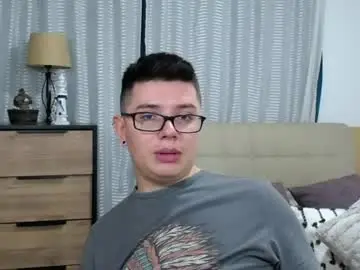Chaturbate Free Porn Cam of kevinhunts