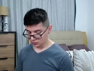 Chaturbate Live Porn of kevinhunts