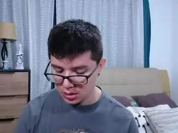 Chaturbate Sex Cam of kevinhunts