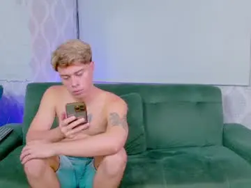 Chaturbate Best live sex cam show of ithan_salvatore
