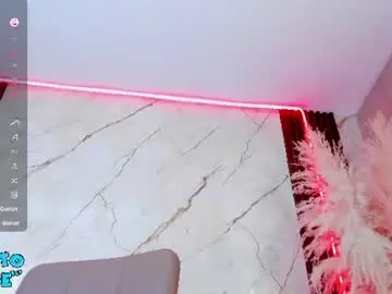 Chaturbate Nude Webcam of tamarafoxy_