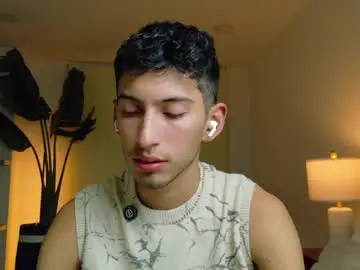 Chaturbate Sex Cam of ethan_skiny_