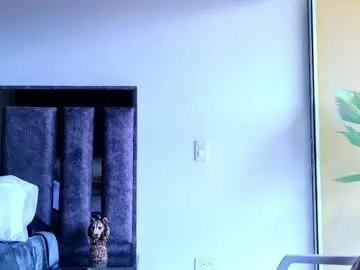 Chaturbate Live Sex of santin_seans