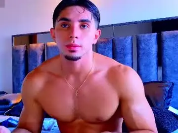 Chaturbate Live Sex Cam of santin_seans