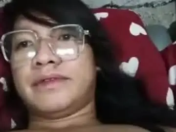 Chaturbate Live Porn of urasian_newra