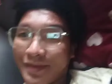 Chaturbate Watch Live Sex Cams of urasian_newra