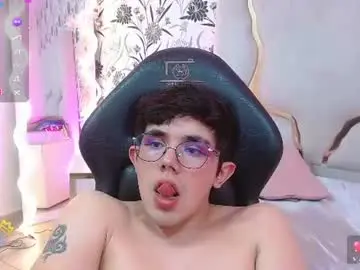 Chaturbate Free Live Porn of axelnoir_tay