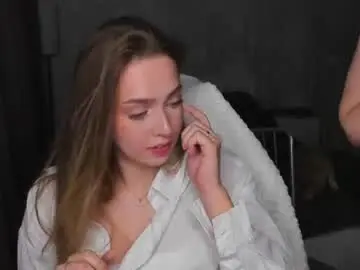 Chaturbate Live Sex Cam of hottease_pvt